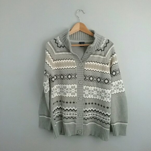 Basic Editions Fair Isle Sweater - Picture 1 of 5